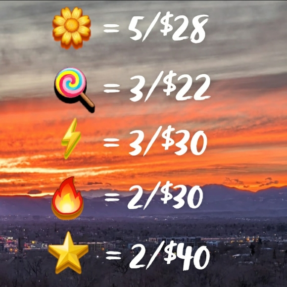 3/$22 Floral Shorts 2 - Picture 7 of 7